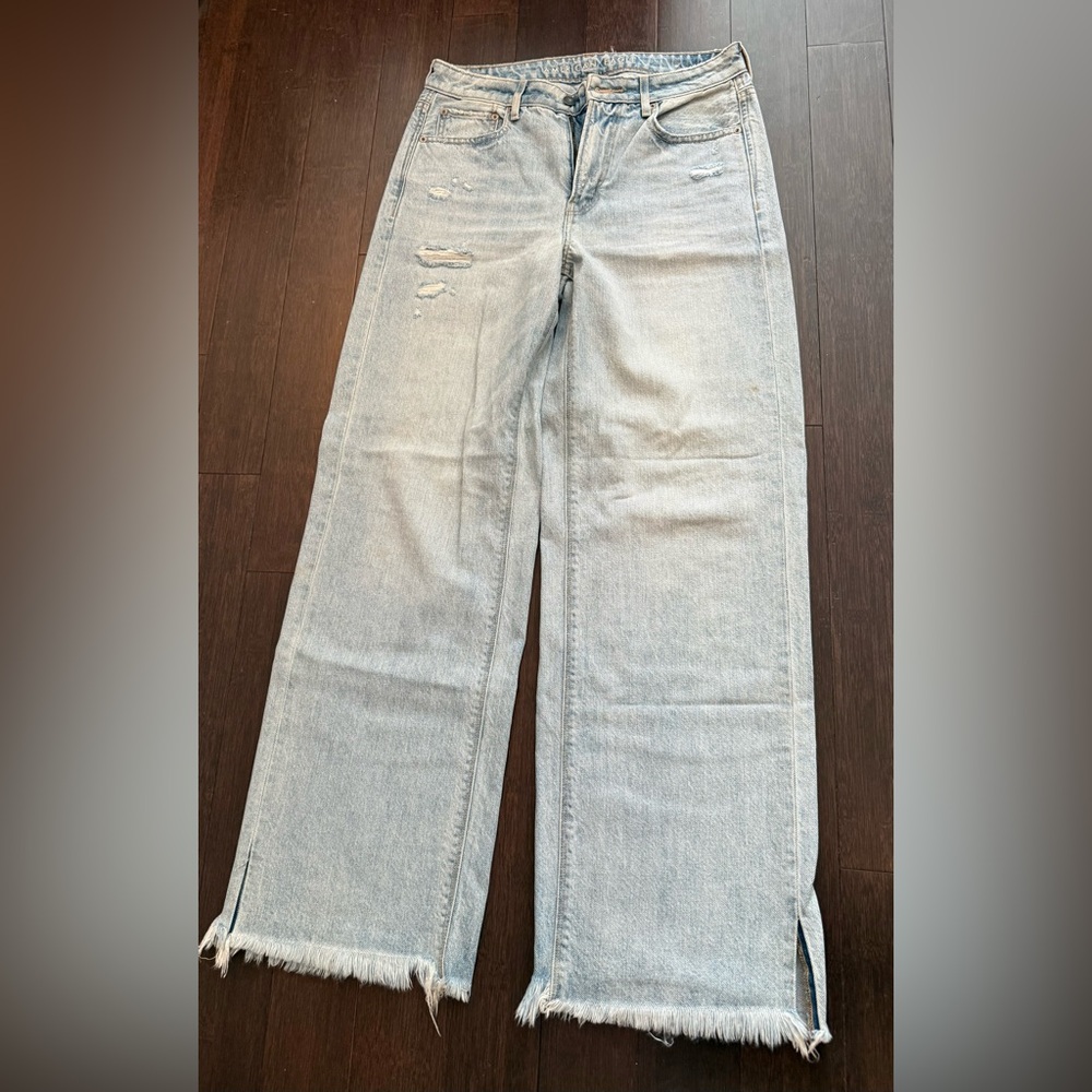 Light Blue Distressed Women's Jeans